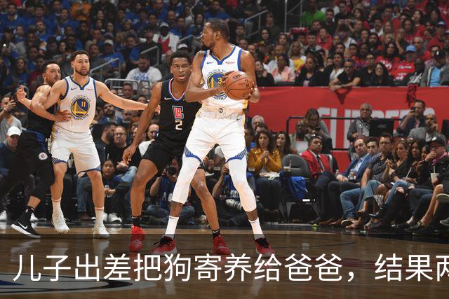 儿子出差把狗寄养给爸爸，结果两天后爸爸天天晒狗，还说……哈哈哈彻底沦陷了！